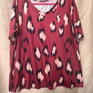 SHEIN Red and Black Animal Print Short Sleeve Top